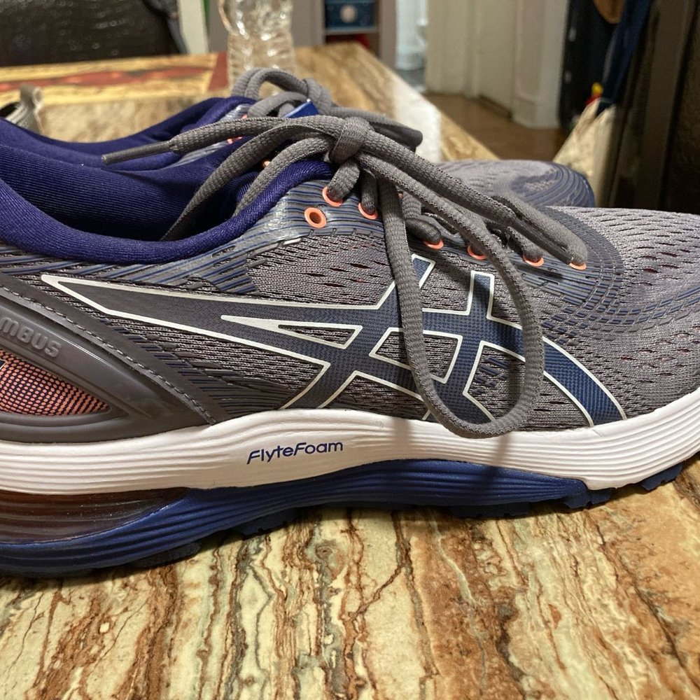 ASICS Women's ASICS GEL-Nimbus 21 Running Shoe Lavender Grey/Dive Blue 8